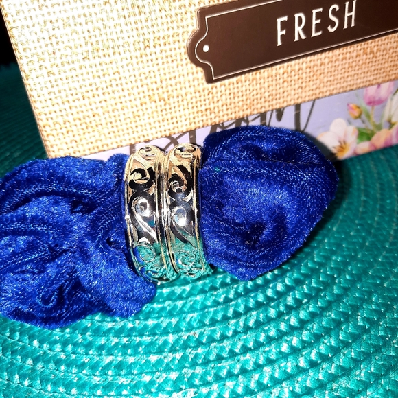 SILVER HOOP EARRINGS - Picture 11 of 15